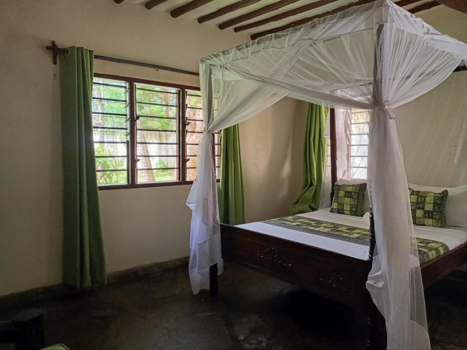 Oasis Diani Beach Villas Exterior photo